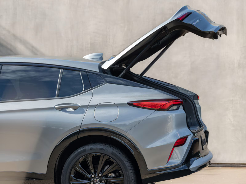 2026 Buick Envista power liftgate