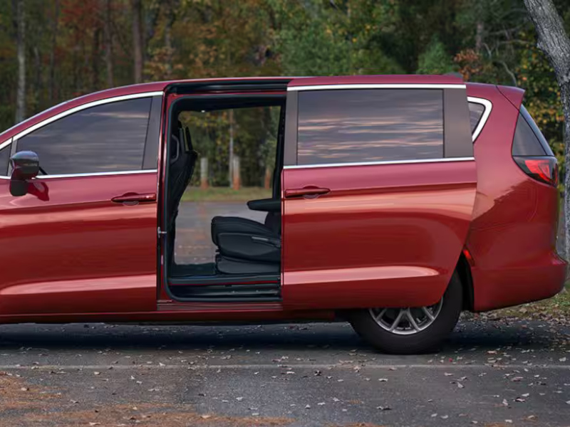 2026 Chrysler Voyager