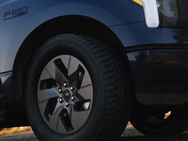 2025 Ford F-150 Lightning