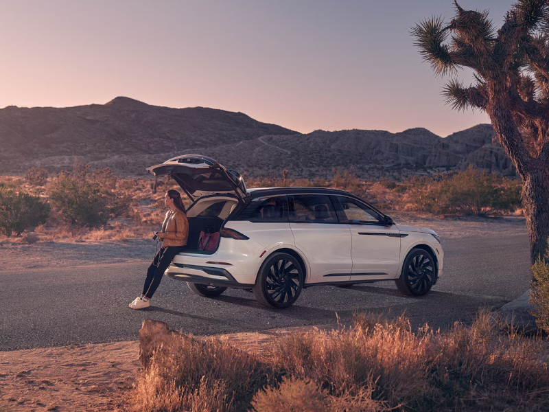 2026 Lincoln Nautilus exterior