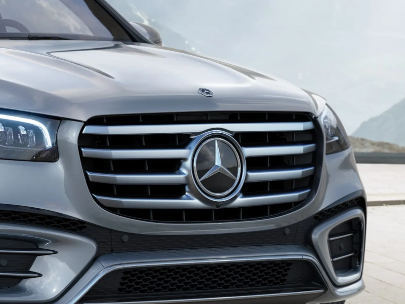 2026 Mercedes-Benz GLS SUV bold presence